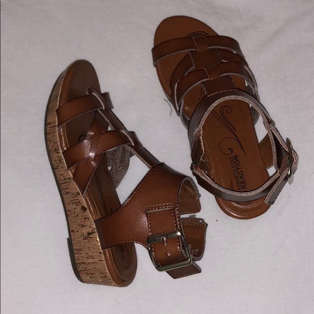 Lightly worn size 2 Kenneth Kole reaction heels